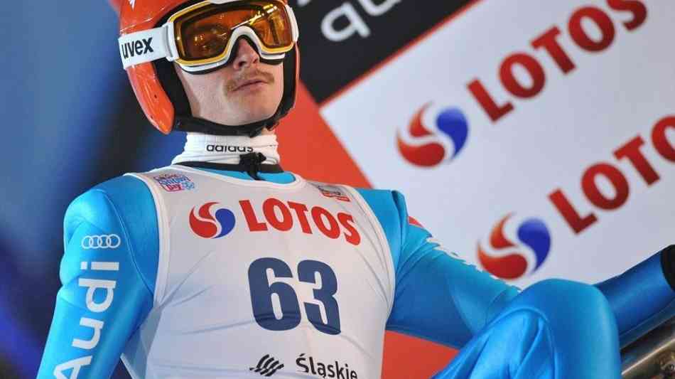 Skispringen: Freitag beim Saisonstart starker Vierter - Kobayashi gewinnt