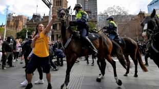 Zusammenst&ouml;&szlig;e mit Polizei bei Protesten gegen Corona-Lockdown in Sydney
