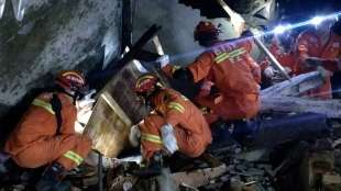 Mindestens 13 Tote und 199 Verletze durch Erdbeben in China