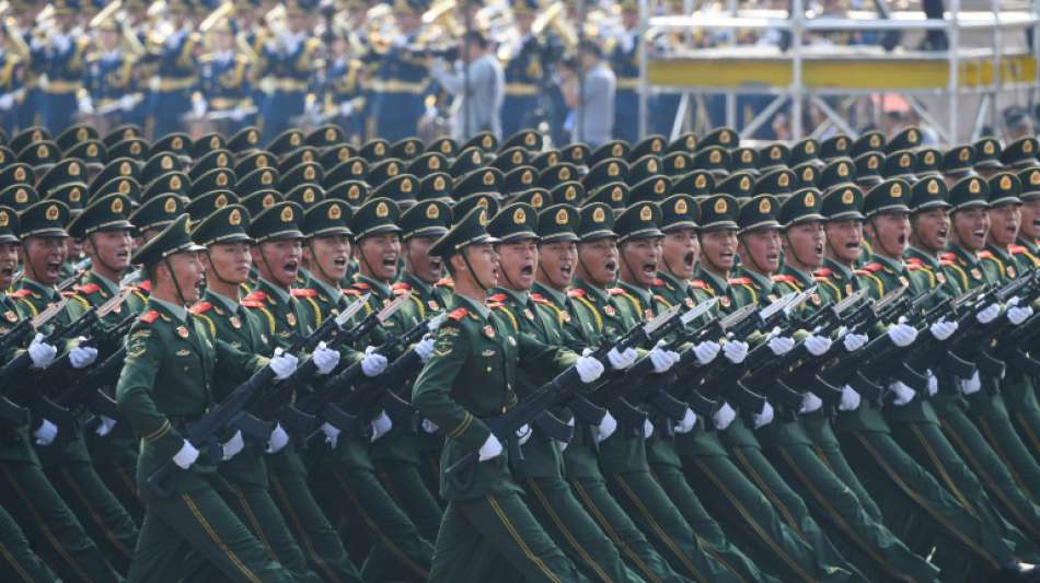 China feiert 70. Jahrestag des Bestehens der Volksrepublik mit Militärparade