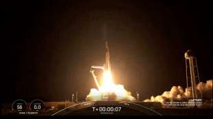 Erster eigenst&auml;ndiger SpaceX-Flug mit vier Weltraumtouristen ins All