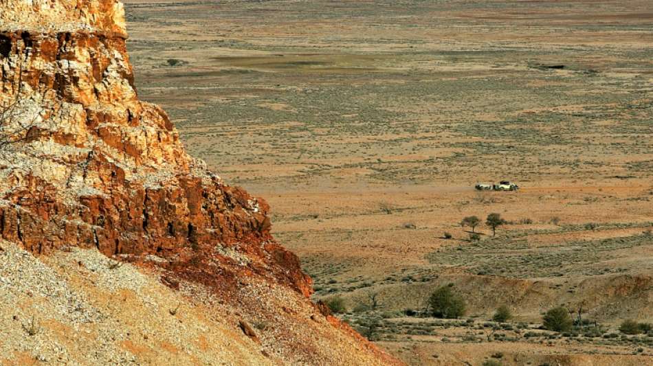 Zwei Australier nach mehreren Tagen ohne Verpflegung aus dem Outback gerettet