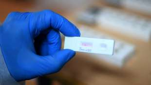 Regierung startet Freiwilligenprogramm für Pflegeheime