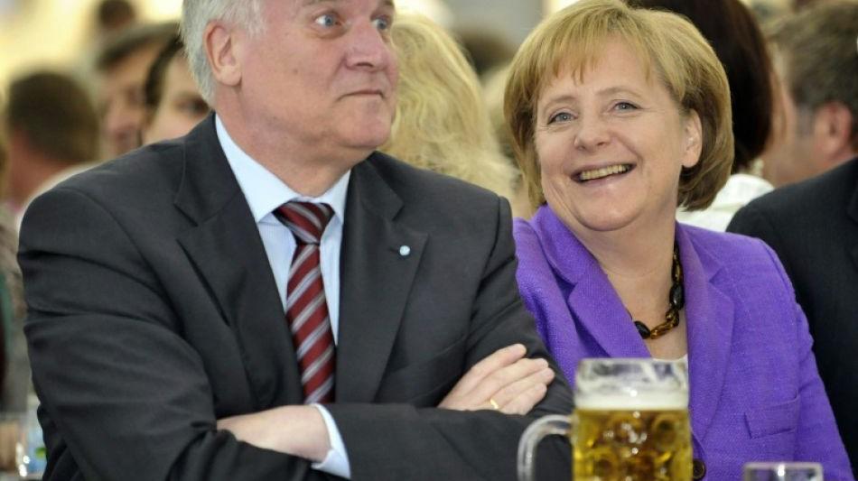 BTW17: Merkel und Seehofer treten gemeinsam im Bierzelt auf