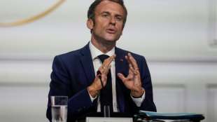 Frankreichs Pr&auml;sident bem&uuml;ht sich um Entspannung mit Algerien
