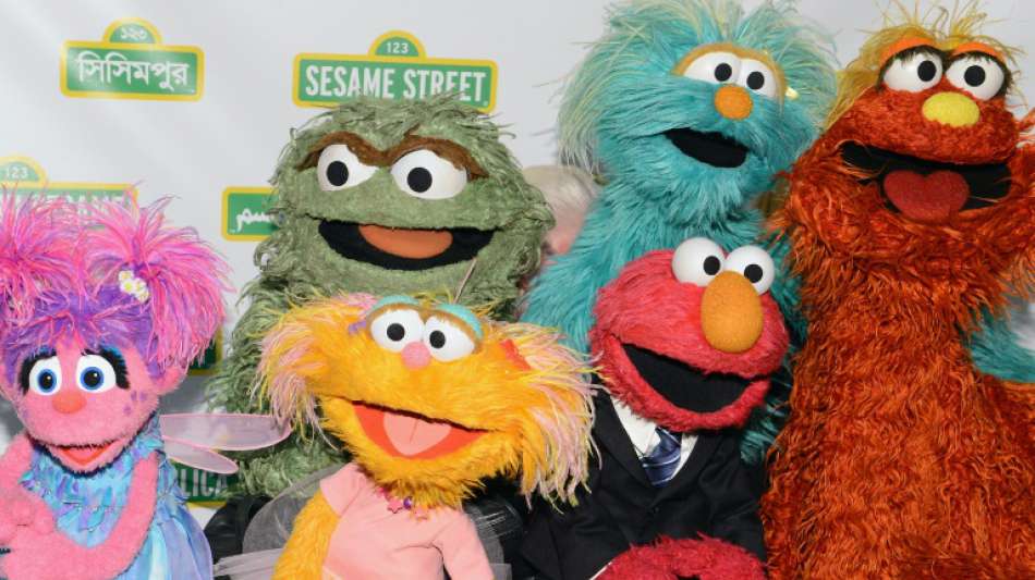 "Sesamstra&szlig;e" f&uuml;hrt als Zeichen gegen Rassismus zwei schwarze Muppets in Sendung ein