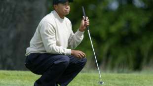 Golfstar Woods nach Autounfall im Krankenhaus