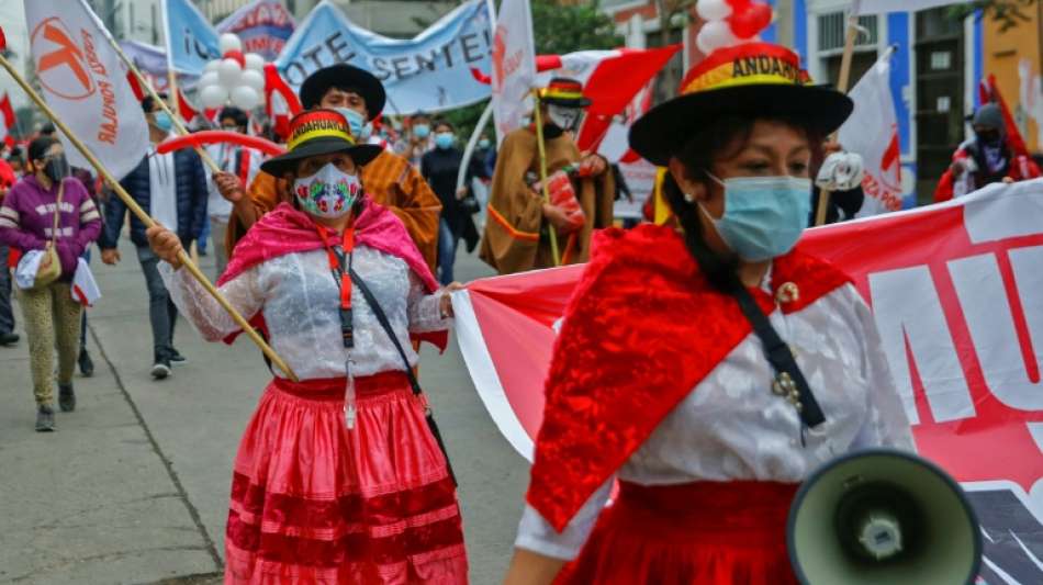 Rechtliche Prüfung von angefochtener Präsidentschaftswahl in Peru geht weiter