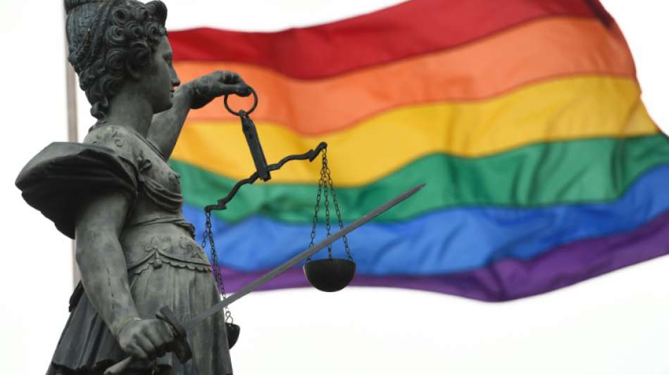 Verfassungsgericht stärkt erneut Rechte gleichgeschlechtlicher Paare 