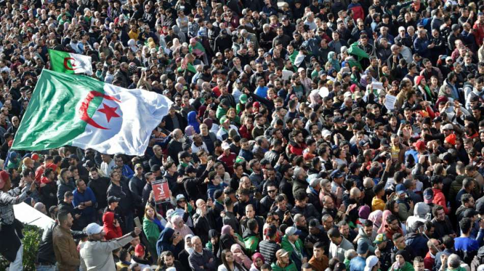 Massenproteste in Algier nach Wahl von Ex-Regierungschef zum Präsidenten