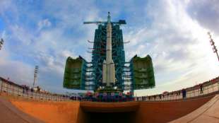 Taikonauten zu bisher l&auml;ngster chinesischer Mission ins All gestartet