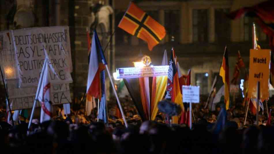 Akif Pirincci muss wegen Hassrede bei Pegida vor Gericht