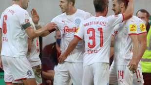 2. Bundesliga: SCP-Pleite in Unterzahl - Erster St.-Pauli-Ausw&auml;rtserfolg
