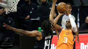 NBA: Altstar Paul führt Phoenix in die Finals