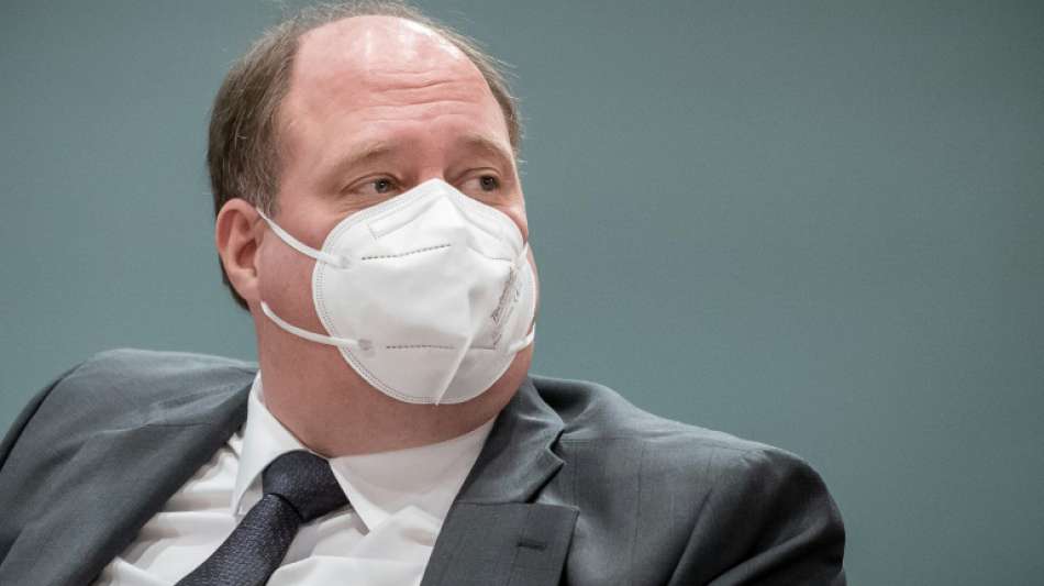 Kanzleramtschef verteidigt vorläufige Beibehaltung von Impfpriorisierung