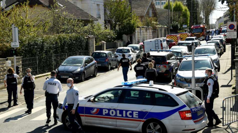 Messerangreifer t&ouml;tet Polizei-Mitarbeiterin bei Paris