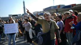 Tausende Italiener protestieren gegen neue Corona-Regeln