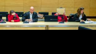 Physiotherapeut aus Bad Oeynhausen wegen Kindesmissbrauchs in Praxis vor Gericht