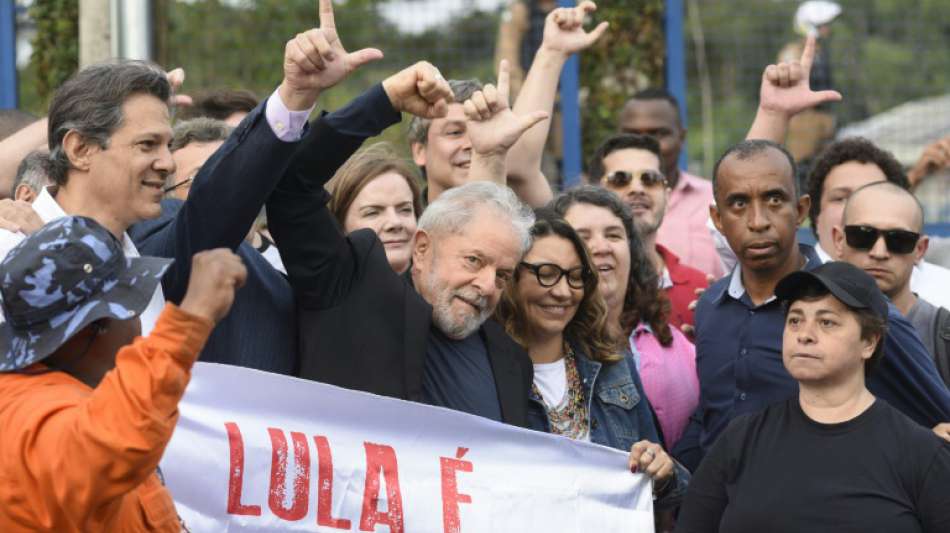 Lula liefert sich nach Freilassung sofort heftigen Schlagabtausch mit Bolsonaro