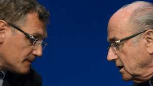 FIFA: Sperren gegen Blatter und Valcke verl&auml;ngert