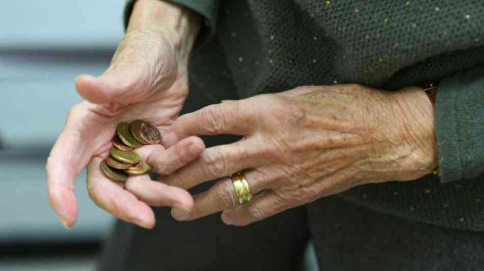 Rentenversicherer erwarten leichte Beitragssenkung und Drei-Prozent-Plus bei Altersbez
