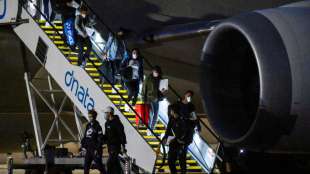 Coronafälle bei Charterflug - Rückschlag vor Australian Open
