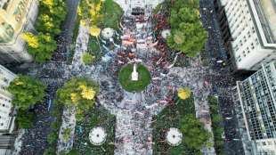 Tausende protestieren in Argentinien gegen R&uuml;ckzahlungsabkommen mit dem IWF