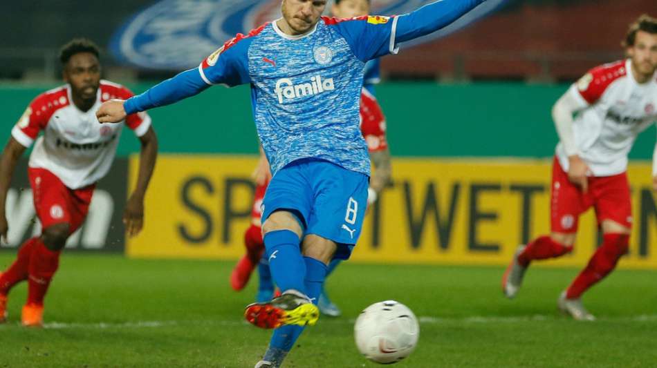 "Riesenskandal": Kiel im Halbfinale, Essen z&uuml;rnt &uuml;ber Schiedsrichter