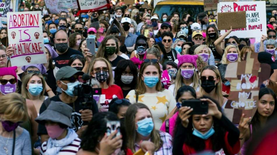 Zehntausende gehen f&uuml;r Recht auf Abtreibung in den USA auf die Stra&szlig;e
