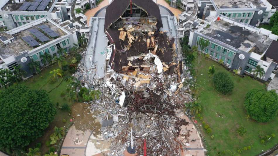 Zahl der Toten nach Erdbeben in Indonesien steigt auf mehr als 75 