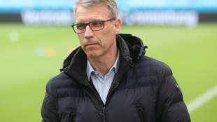 Nach Fan-Angriffen: Knäbel stellt Schalke-Profis Auflaufen frei