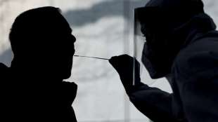 Bundesweite Sieben-Tage-Inzidenz sinkt auf 129,1