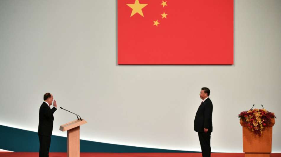Xi rühmt Macaus Patriotismus bei Feiern zum Ende der Kolonialzeit 