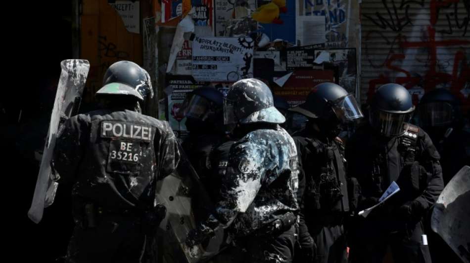 Erneute Auseinandersetzungen bei besetztem Haus in Berlin