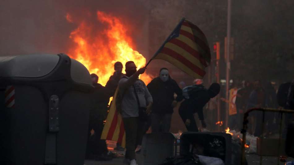Gewalt bei Protesten in Barcelona eskaliert