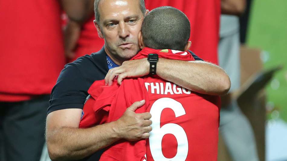 Flick scherzt über Thiago: "Hat mir gesagt, dass er bleibt"