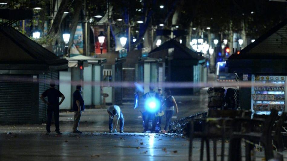13 Tote und 100 Verletzte bei Anschlägen in Spanien