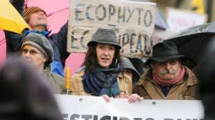 Winzerstochter wegen Anprangerns von Pestizid-Rückständen in Bordeaux-Wein verurteilt