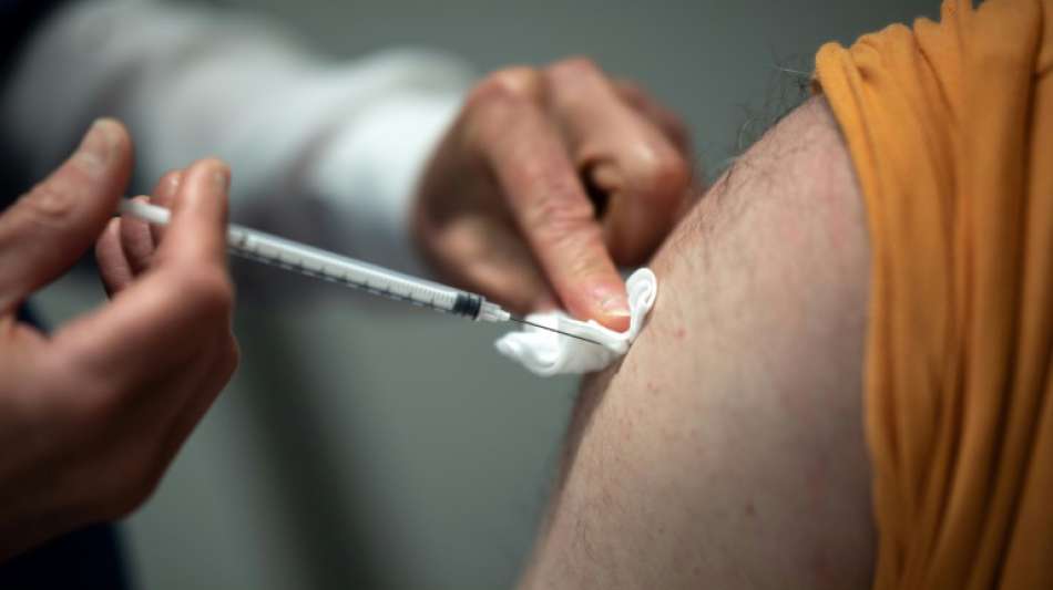 EMA geht neuen Hinweisen auf schwere Nebenwirkungen von Corona-Impfstoffen nach