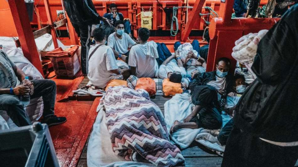 Fl&uuml;chtlinge an Bord der "Ocean Viking" k&ouml;nnen in Sizilien an Land gehen