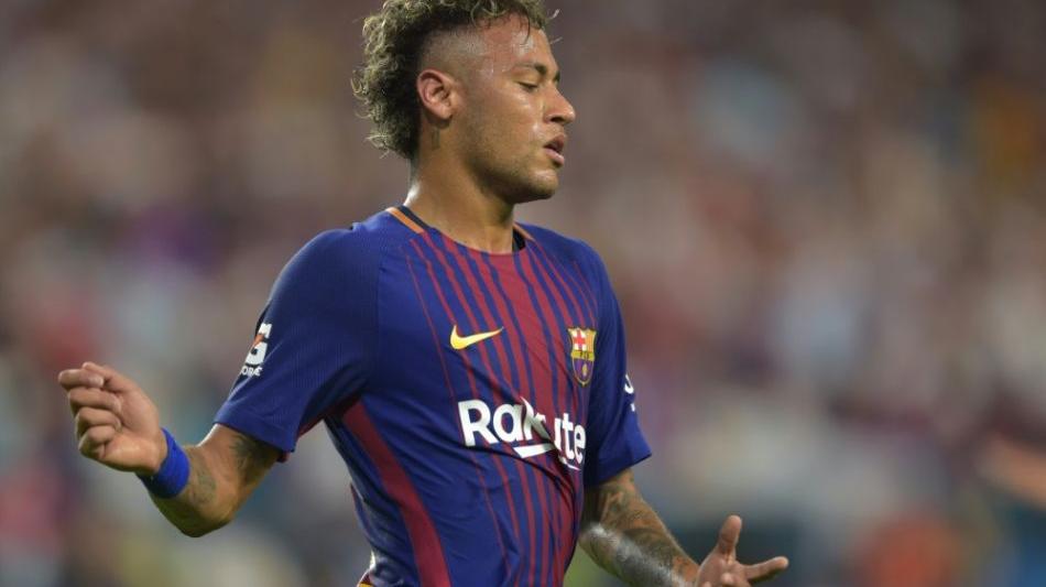 Fußball: Mega-Transfer naht - Barca stellt Neymar von Training frei