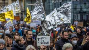 Tausende Polen protestieren gegen Abweisung von Asylsuchenden an Grenze zu Belarus