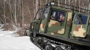 Putin stapft an Urlaubs-Wochenende durch sibirischen Schnee