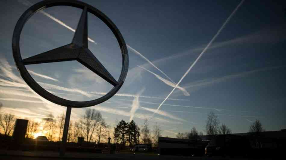 Daimler vermeldet Rekordergebnis und zahlt Besch