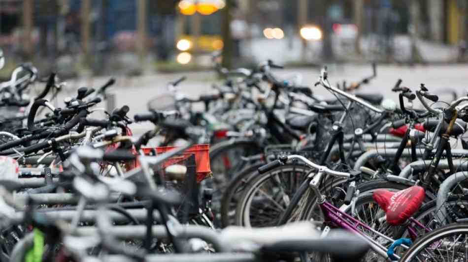 Gurte beliebter Fahrrad-Kindersitze lassen sich zu leicht
