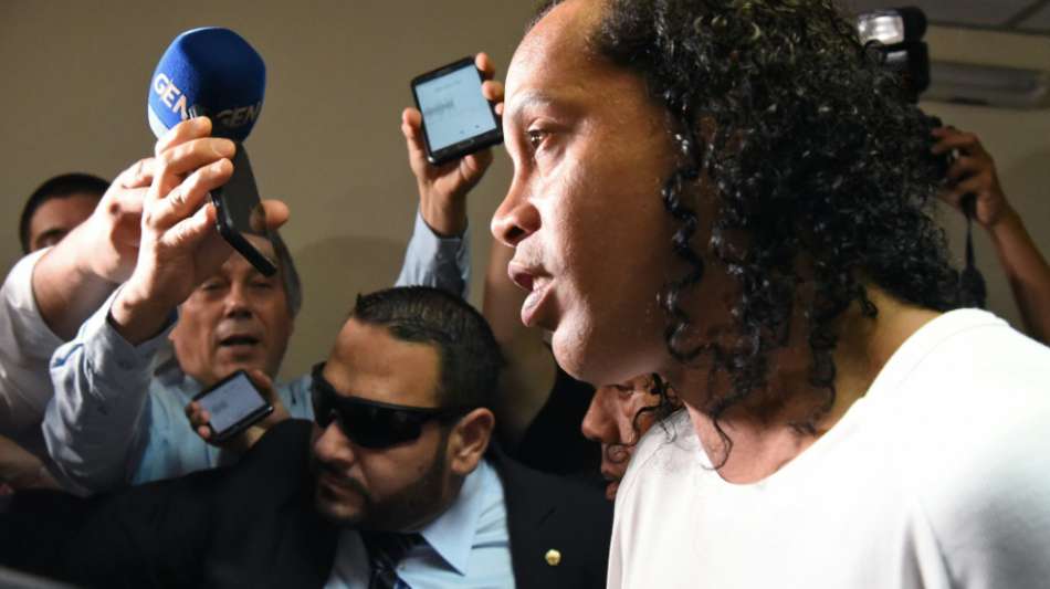Dramatische Wende: Ronaldinho in Fake-Pass-Affäre festgenommen