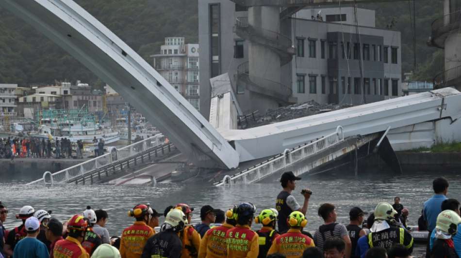Vier Leichen nach Brückeneinsturz in Taiwan geborgen