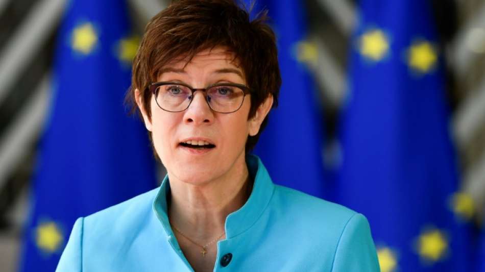 Kramp-Karrenbauer: Bundeswehr-Vorfall in Litauen "in keiner Weise akzeptabel"