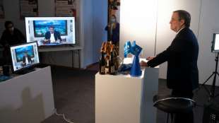 Dutzende CDU-Abgeordnete fordern Entscheidung über Kandidatenfrage in Fraktion