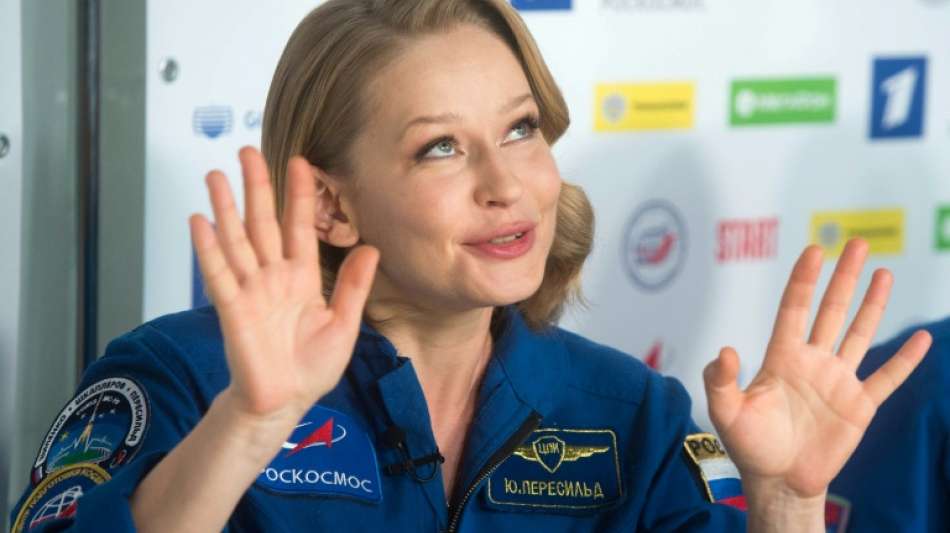 Russisches Filmteam schw&auml;rmt von Dreh an Bord der ISS